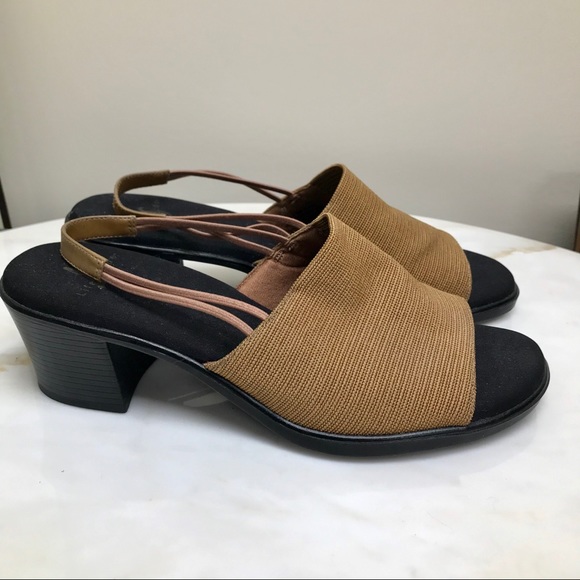 NWT Life Stride slingback block heel sandals 9 - Picture 2 of 8